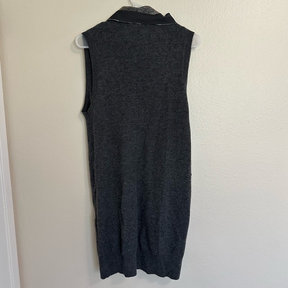 Serena van der Woodsen’s Robert Rodriguez Gray Cashmere Sweater Vest Beaded - Picture 2 of 8